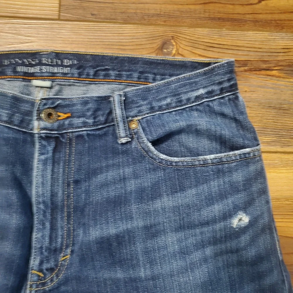 Banana Republic Vintage Straight Jeans Mens 34x30 Blue Denim Cotton Distressed